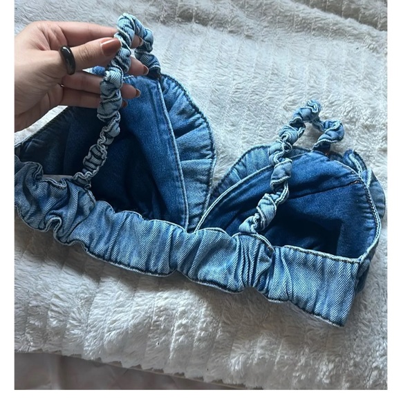 FARM Rio Blue Denim Ruffle Crop Top - Picture 4 of 5
